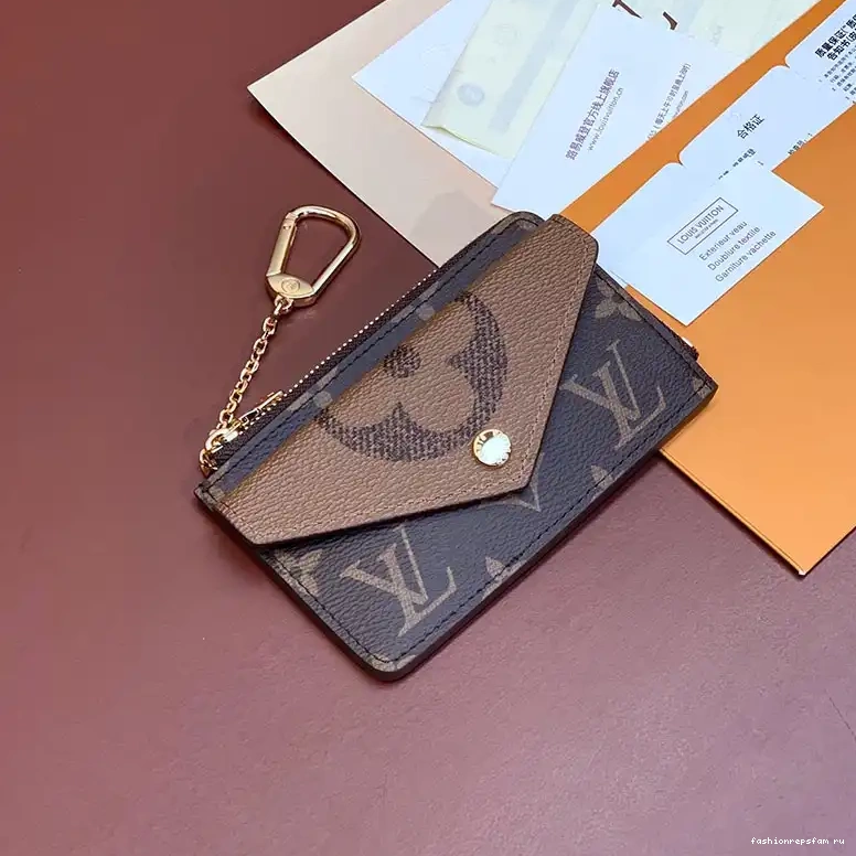 Fashionrepsfam ru LV Bags 2411YA0037 0809